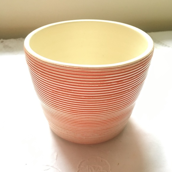 Red and white striped hand thrown planter - Picture 2 of 5